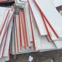 مقداری قفسه فروشگاهی بفروش میرسد