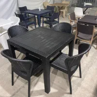 میز و صندلی پلاستیکی