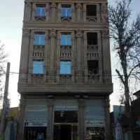 اجرای نمای رومی. ترکیبی وکلاسیک سنگ واجرنما