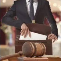 مشاوره وکالت توسط وکیل پایه یک دادگستری