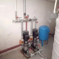 تاسیسات لوله کشی سردو گرم فاضلاب پمپ منبع تعمیرات