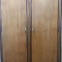 دوتا کمد لباس تمام چوب  . چهار درب کمد دیواری