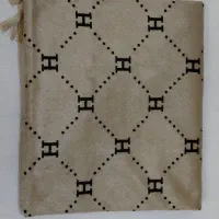 شال مخمل|لباس|رشت, رودبارتان|دیوار