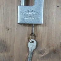 قفل کتابی گیرا