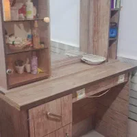 میز مخصوص  آرایشگاه