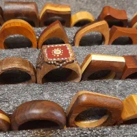 اکسسوری چوبی انگشتر ودست بند پین مو چوبی