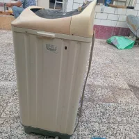 لباسشویی دوقلو درحد نو