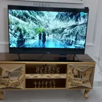 تلویزیون  50 اینچLED فول اچ دی .به همراه میز