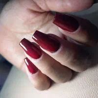 کاشت و خدمات تخصصی ناخن با قیمت عالی