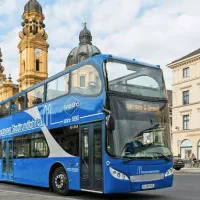 راننده پایه یک اتوبوس