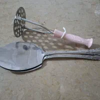 کفگیر تمیز سالم