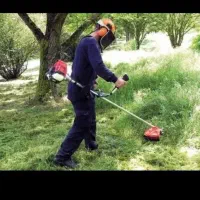 علف تراشی. سم زن . ارس. وغیره