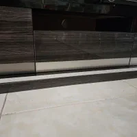 میز تلویزیون ترک رنگ ترکیبی مشکی و طوسی