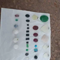 یه تعداد سنگ انگشتری و گردنی|جواهرات|رشت, سعدی (تختی)|دیوار