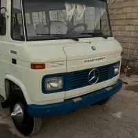 نیازمند سرویس مینی بوس بنز