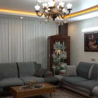 آپارتمان مسکن مهرشاهین شهر باز سازی شده غرق نور