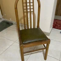 صندلی چوبی
