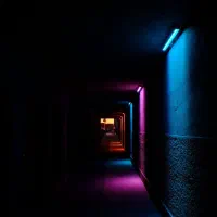 یک نفر خانم جهت اکتور اتاق فرار