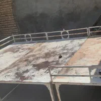 تخت سه لنگه آهنی قدیمی