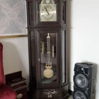 ساعت ایستاده چوبی