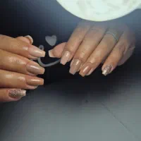 کاشت وترمیم ناخن