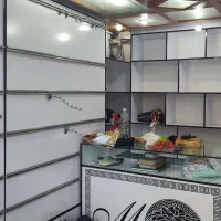 ویترین مغازه پوشاک (ام دی اف وهای کلاس)|فروشگاه و مغازه|لاهیجان, کاروانسرابر|دیوار