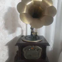 گرامافون رو میزی