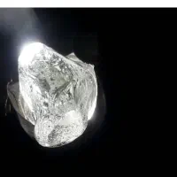 شهاب سنگ . سنگ الماس.جواهرات. سنگ باستانی