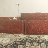 پشتی دستباف رنگ قرمز 4 عدد تمیز و سالم