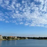 خریدار-آپارتمان-در-مجتمع-مسکونی-دراک-کوی-وحدت