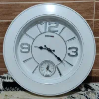 ساعت دیواری