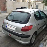 پژو ۲۰۶. یک تیکه رنگ بدون افتاب سوختگی تمیز کم کار|خودرو سواری و وانت|ارومیه, |دیوار