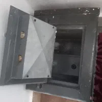 گاوصندوق تمیز