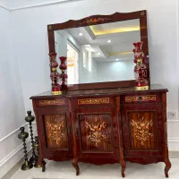 آینه کنسول و شمعدانی