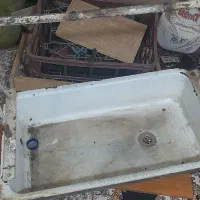 سینک آهنی همراه پایه|آب‌چکان و نظم‌دهنده ظروف|مشهد, شهرک امام هادی (شهرک غرب)|دیوار