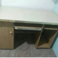 میز تحریر (میز کامپیوتر)