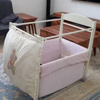 تخت بچه همراه با تشک و بالشت|تخت و صندلی بچه|اهواز, کوی مهدیس|دیوار