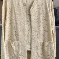 مانتو و بارانی به عنوان فقط عمده