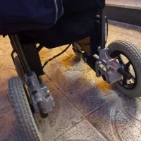 ویلچر برقی درحدنویه سال تو خونه استفاده شده خارجی