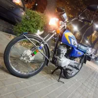 موتور سیکلت ۱۲۵ عروسک