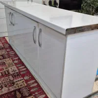 کابینت وسط، کانتر