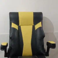 صندلی اتوبوسی در حد نو