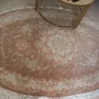 یک عدد فرش ماشینی بیضی شکل و یک عدد فرش توس مشهد|فرش|تهران, زرکش|دیوار