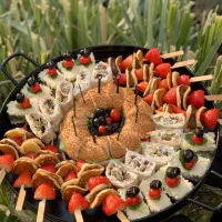 تهیه فینگرفود و انواع غذاهای ایرانی و فرنگی|خدمات پذیرایی، مراسم|تهران, کاشانک|دیوار