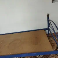 تخت فلزی یک نفره