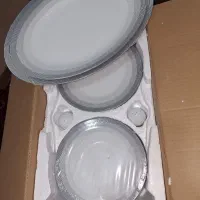 سرویس چینی ۲۸ پارچه زرین پلمپ ۶ نفره|ظروف سرو و پذیرایی|شیراز, شهرک بزین|دیوار