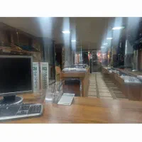 منشی وحسابدار خانم دو نفر