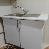 کابینت ظرف شویی همراه با شیر آب