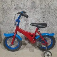 دوچرخه سایز۱۲سالم۶۰۰ به فروش میرسد