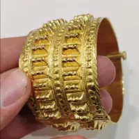 فروش طلاهای زیبا و نو 100 بالای تابلو